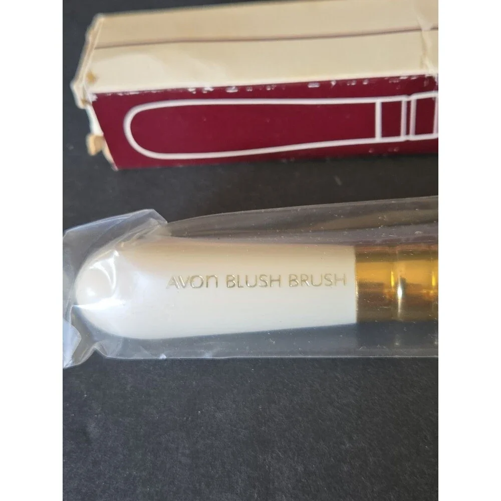 Vintage 1981 NOS New Avon Professional Blush Brush Original Box Sealed